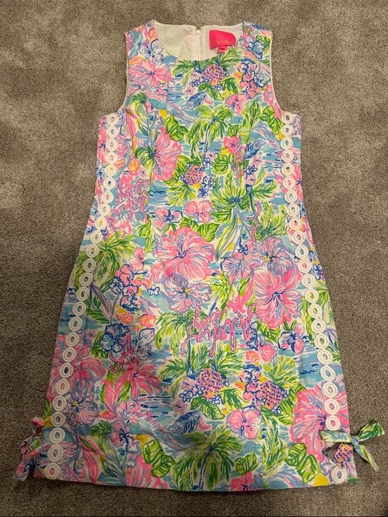 Lilly Pulitzer Dresses & Skirts - Lilly Pulitzer Vibrant Pink, Blue & Green Tropical Shift Dress